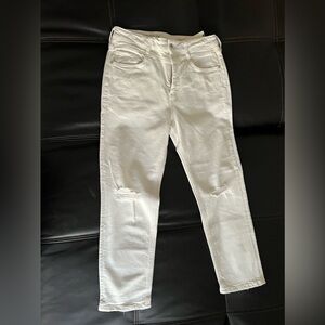 New! PILCRO WHITE JEANS